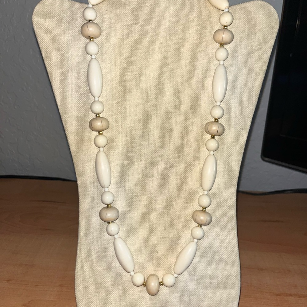 Chic and Elegant Cream and Tan Beaded Necklace